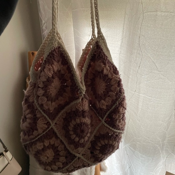 Handmade crochet tote - Picture 2 of 4